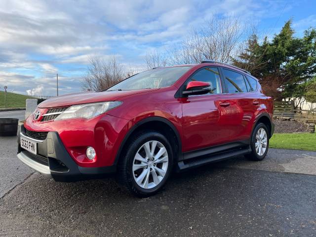 Toyota Rav-4 2.2 D-4D Invincible 5dr Estate Diesel Red